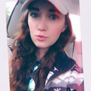 Meet your Posher, Michaela